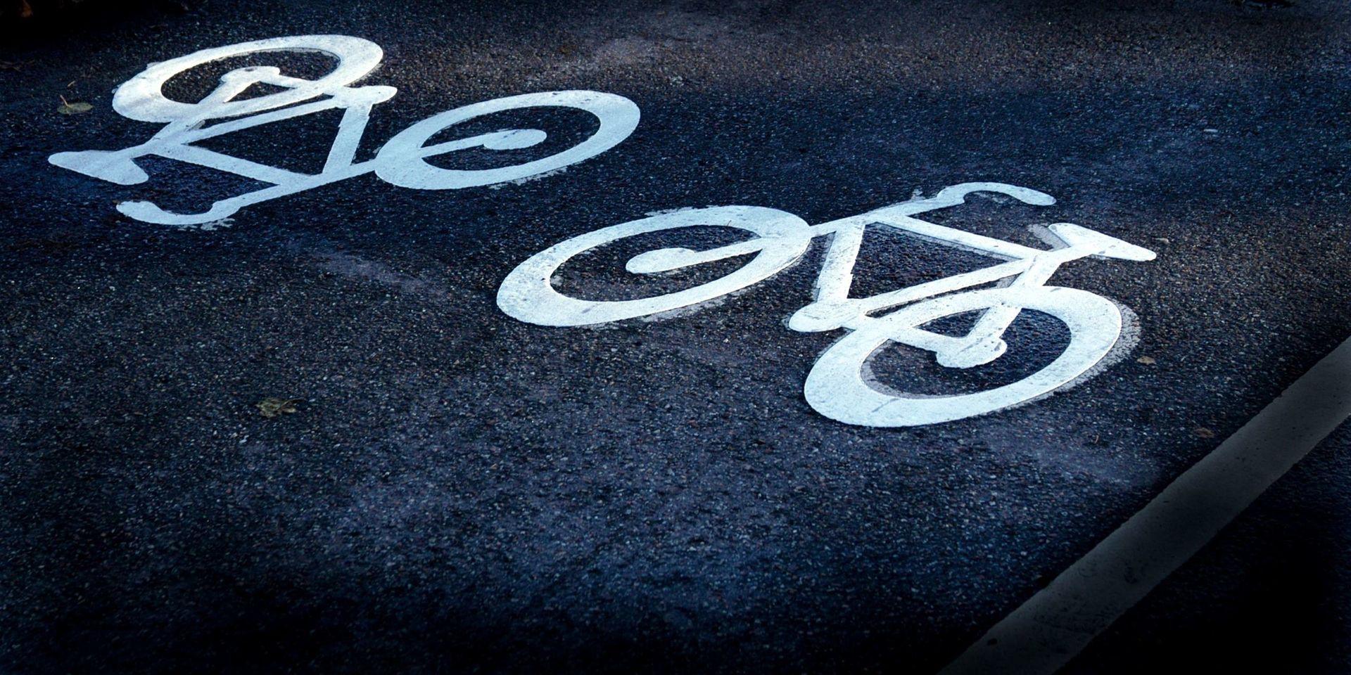 Vi är många som stöder Stens krav att kommunen gör en cykelväg utmed Syllingevägen, skriver insändarskribenten.