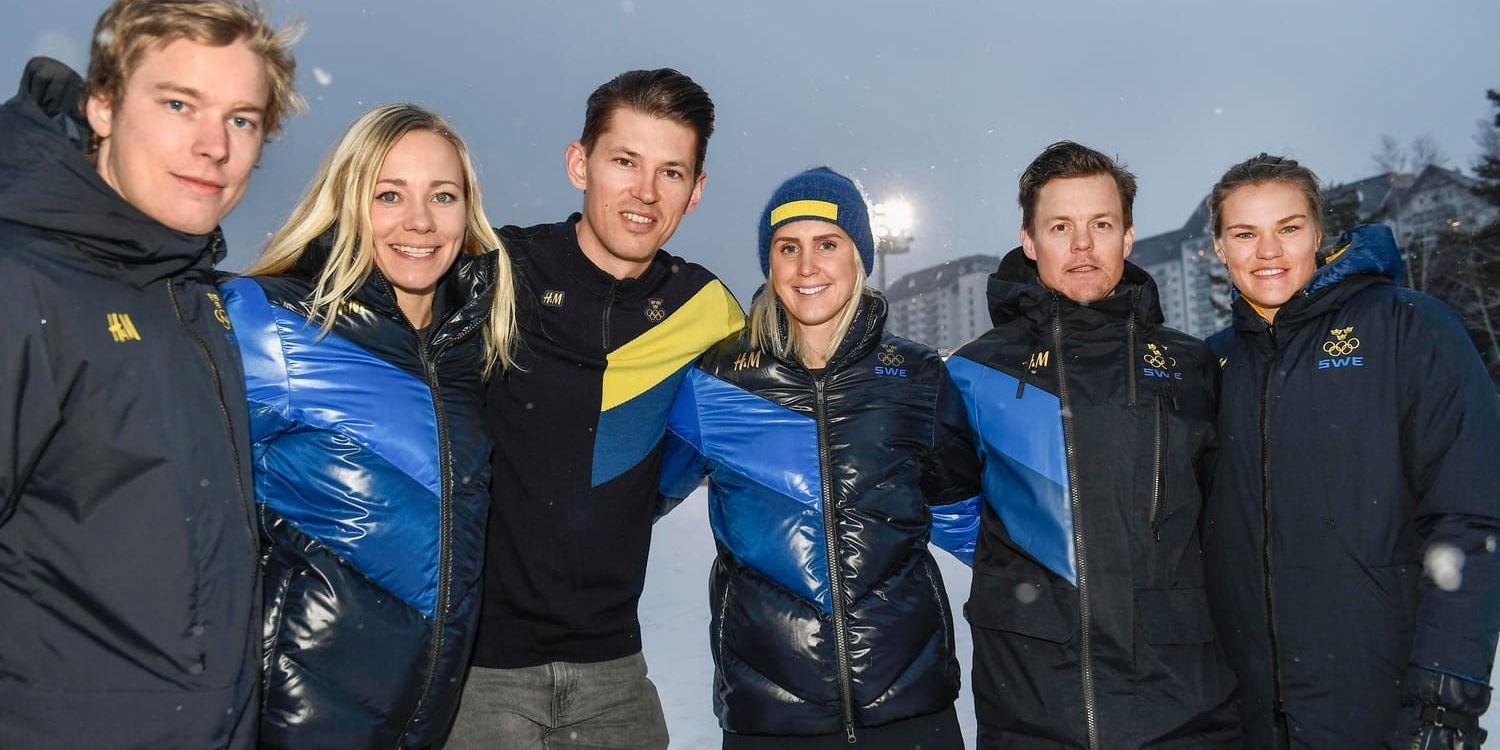 Kristoffer Jakobsen, Frida Hansdotter, André Myhrer, Emelie Wikström, Mattias Hargin och Anna Swenn-Larsson är laget som ska köra för Sverige i den alpina lagtävlingen på OS.