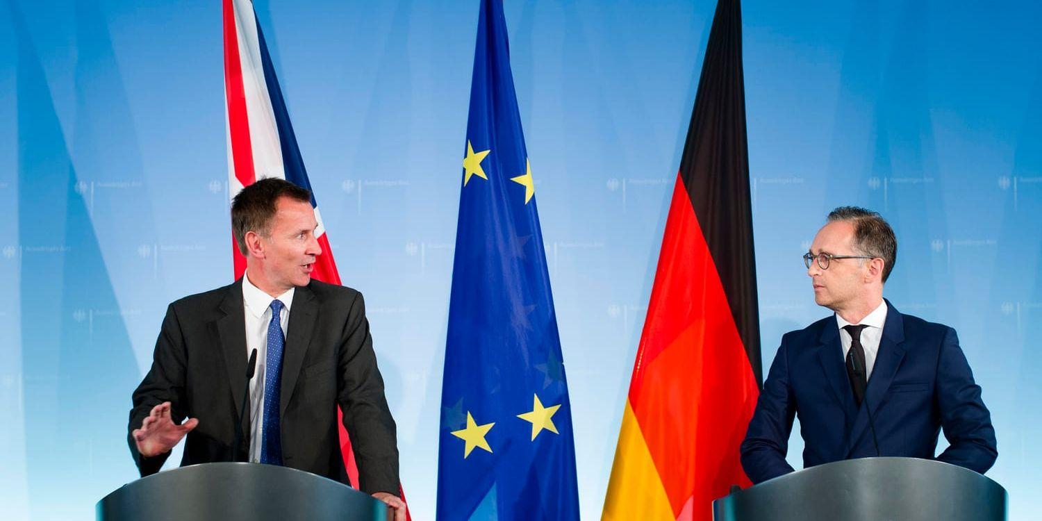 Storbritanniens utrikesminister Jeremy Hunt (till vänster) och hans tyske kollega Heiko Maas vid måndagens presskonferens.