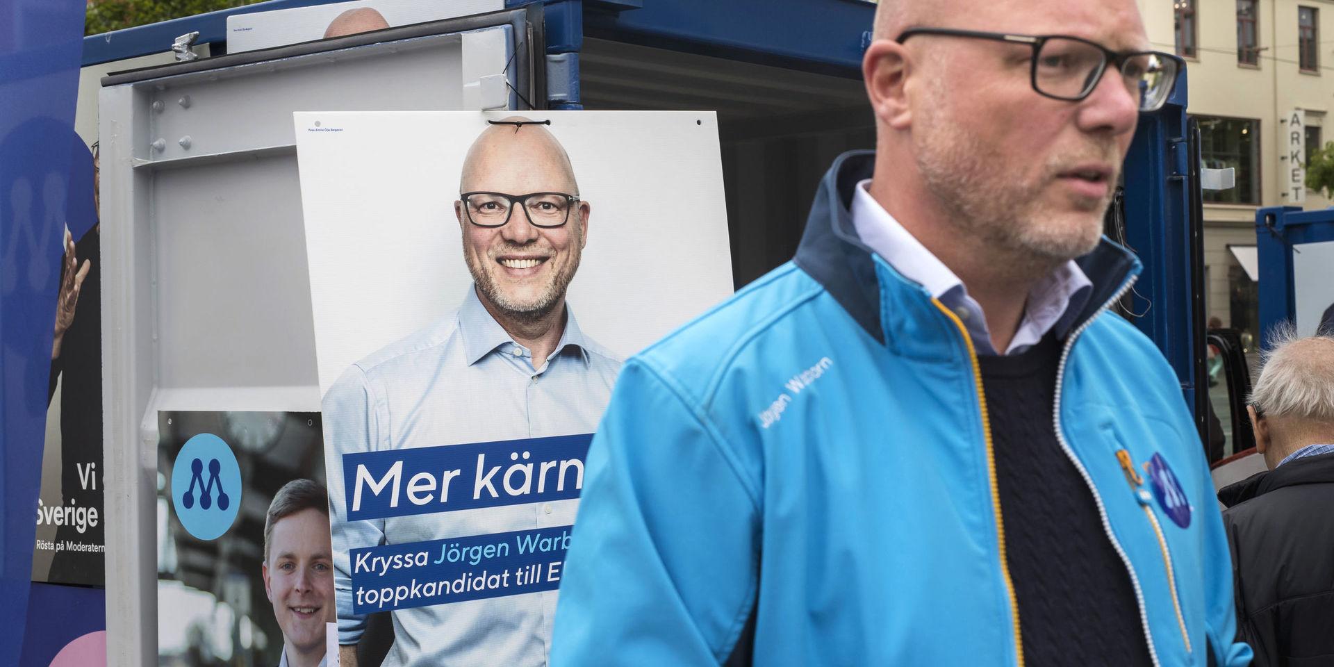 Jörgen Warborn Moderaterna (m) i valstuga inför EU Valet.