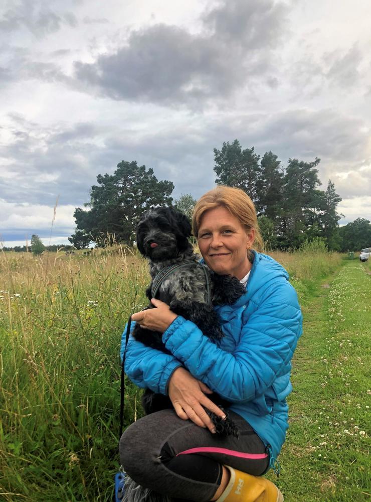 Kristina Aspemo valde ut sin hund Troja samma dag som hon och Gösta Tingström skulle ha gift sig.