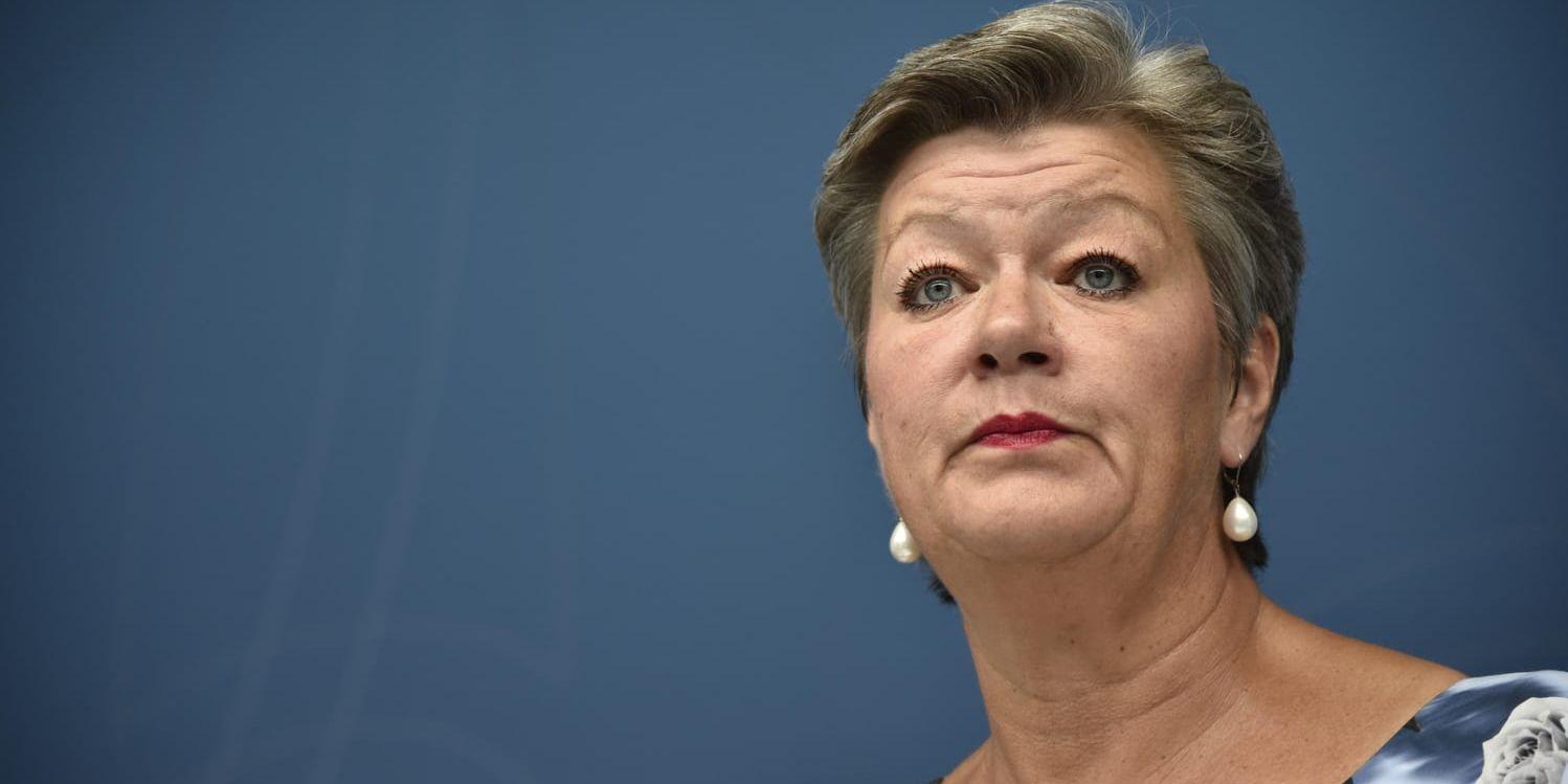 "Det finns en oroväckande ökning av antalet dödsolyckor i Sverige", säger arbetsmarknadsminister Ylva Johansson (S).