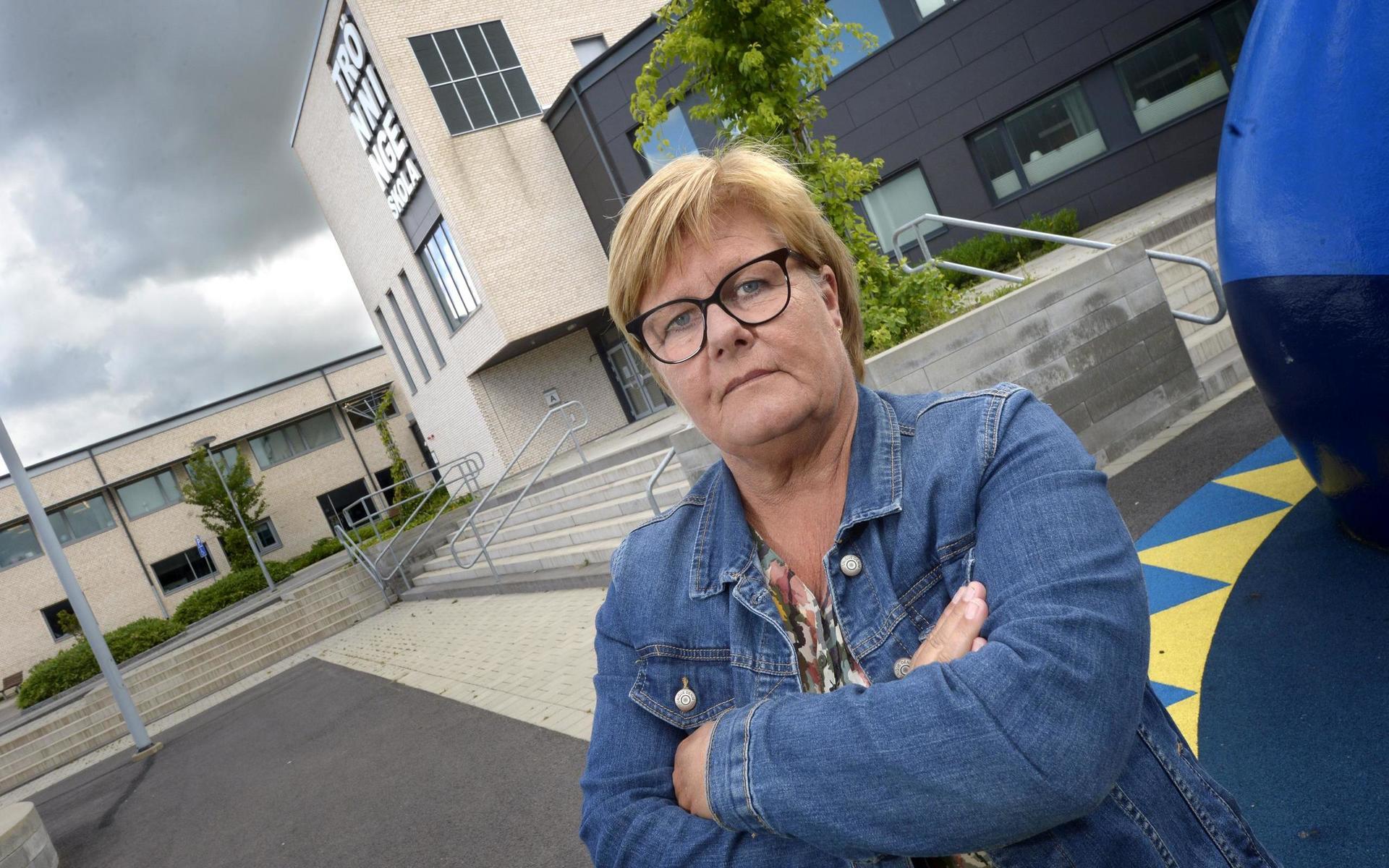 Skolsköterskan Carina Gustafsson slog larm om risken för smittspridning när städpersonal rörde sig mellan skolan och Lindgården. Men hon var inte ensam på skolan om sina farhågor.