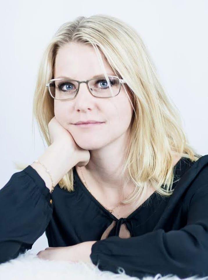 Nicole Löv är medförfattare till den erotiska thrillern "Blodröd synd" och en av delägarna till LC Förlag. Bild: Frida Nilebo