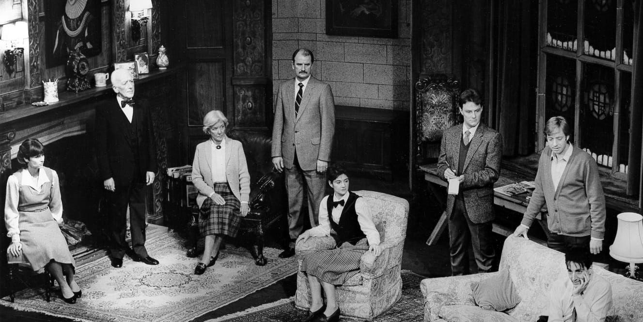 'The Moustrap' är den pjäs som spelats längst under sammanhängande tid. Här en bild från uppsättningen i London 1987.