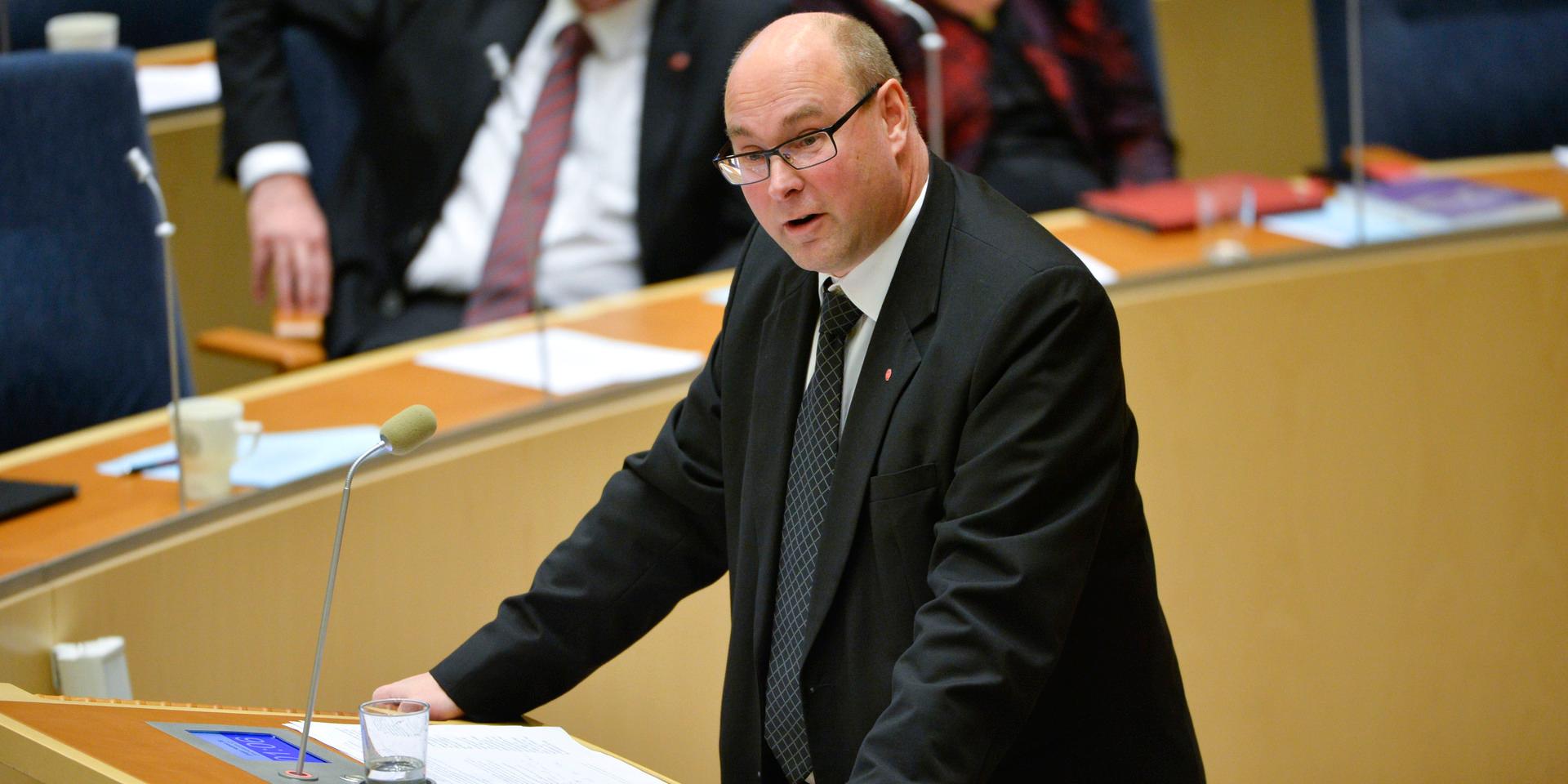 STOCKHOLM 20141103
Jörgen Hellman (S) vid onsdagens debatt om budgeten i Riksdagen.
Foto: Henrik Montgomery / TT kod 10060