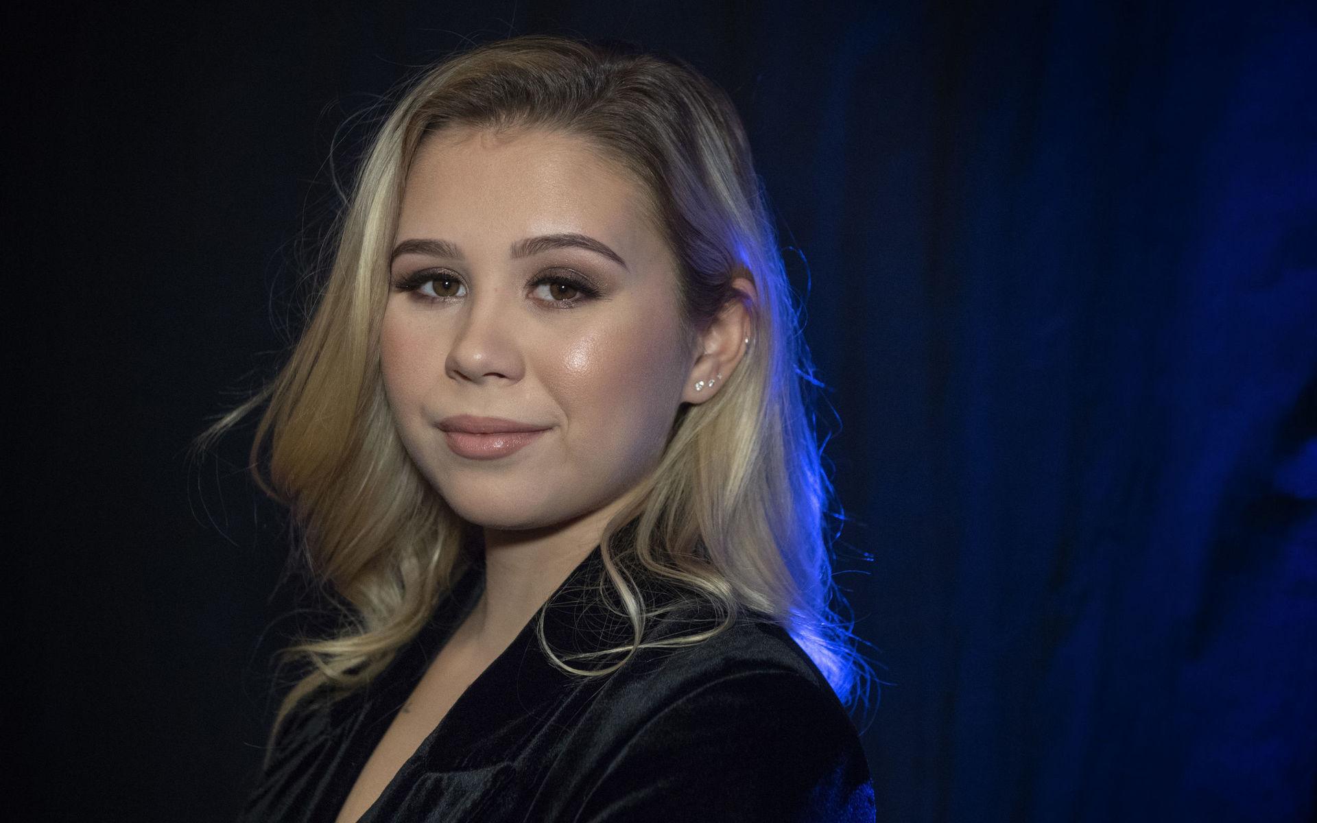 Lisa Ajax kommer att tävla i Melodifestivalens fjärde deltävling i Lidköping.