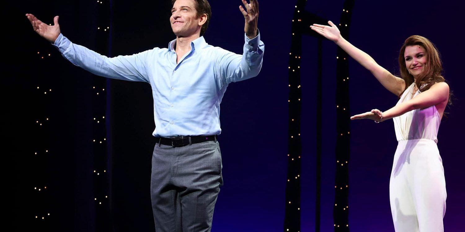 Andy Karl och Samantha Barks gör huvudrollerna i musikalversionen av "Pretty woman" i Broadway-uppsättningen. Arkivbild.