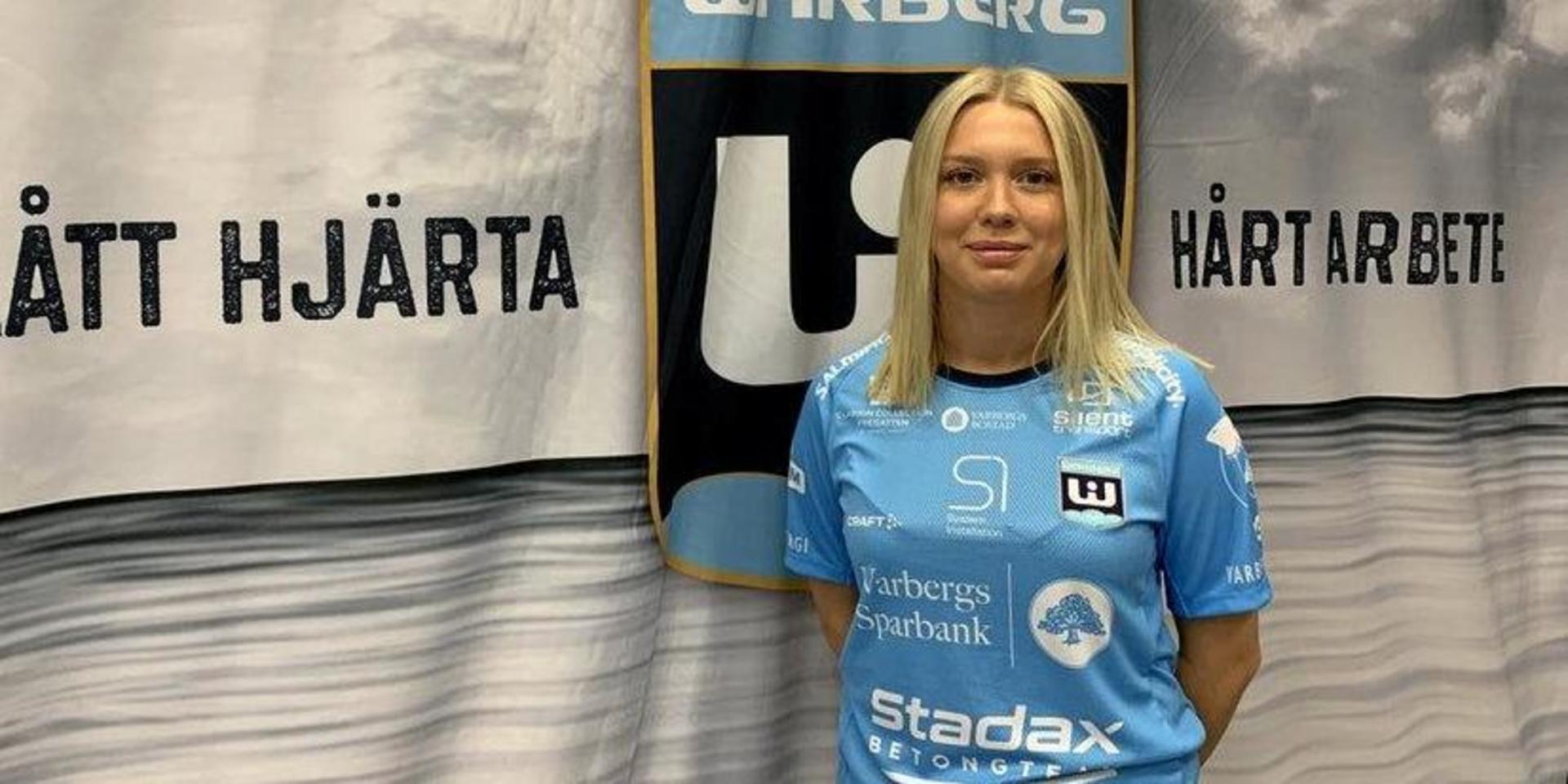  Amanda Karlsson, försvarare i Warberg IC.