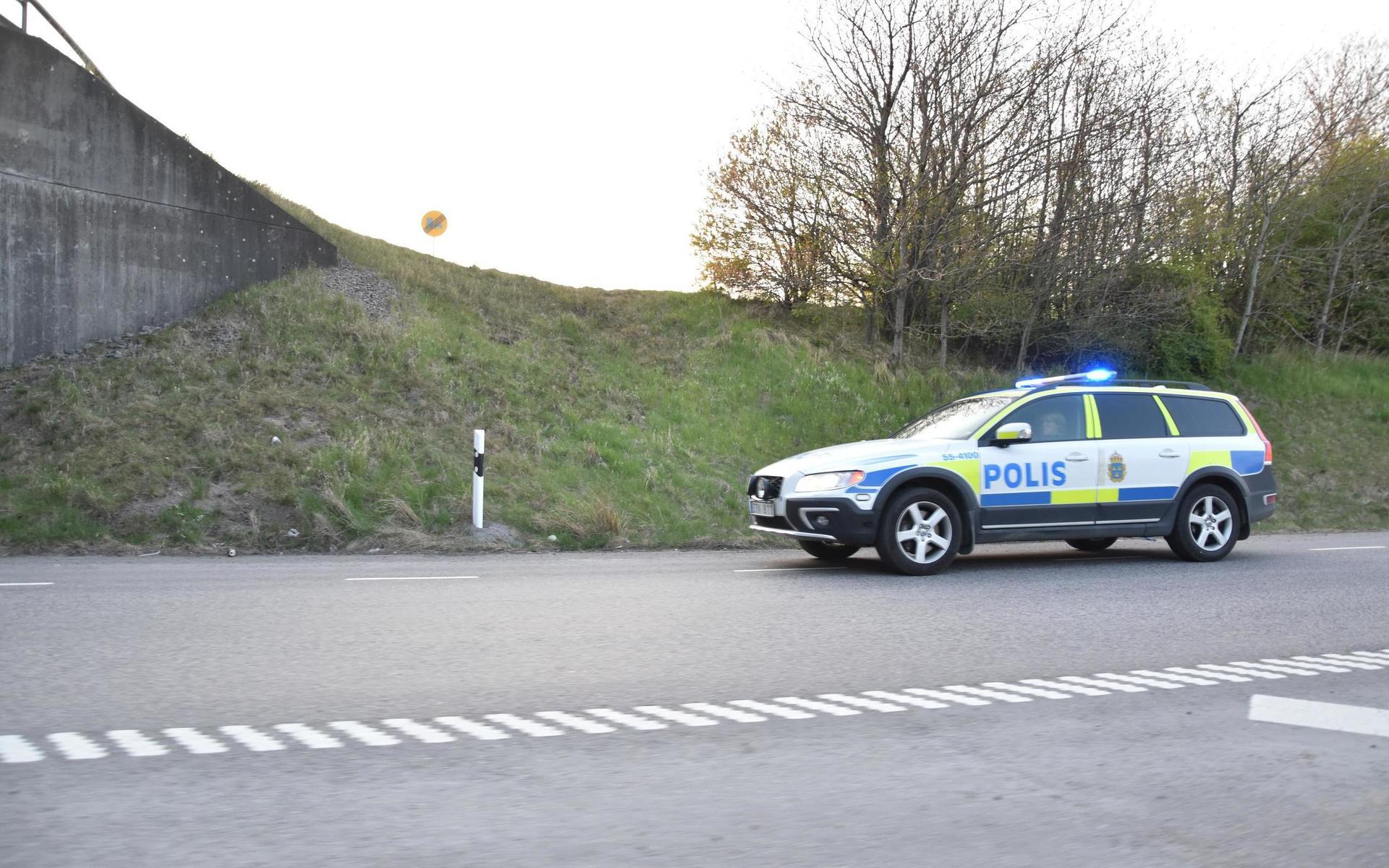 Här vid viadukten i närheten av avfarten till E6 utanför Falkenberg skedde misshandeln den 1 maj.