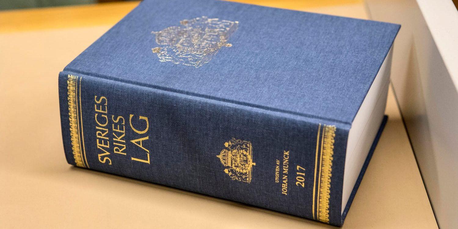 Jönköpings tingsrätt friar en man i 60-årsåldern som stått åtalad för barnvåldtäkt. Arkivbild.