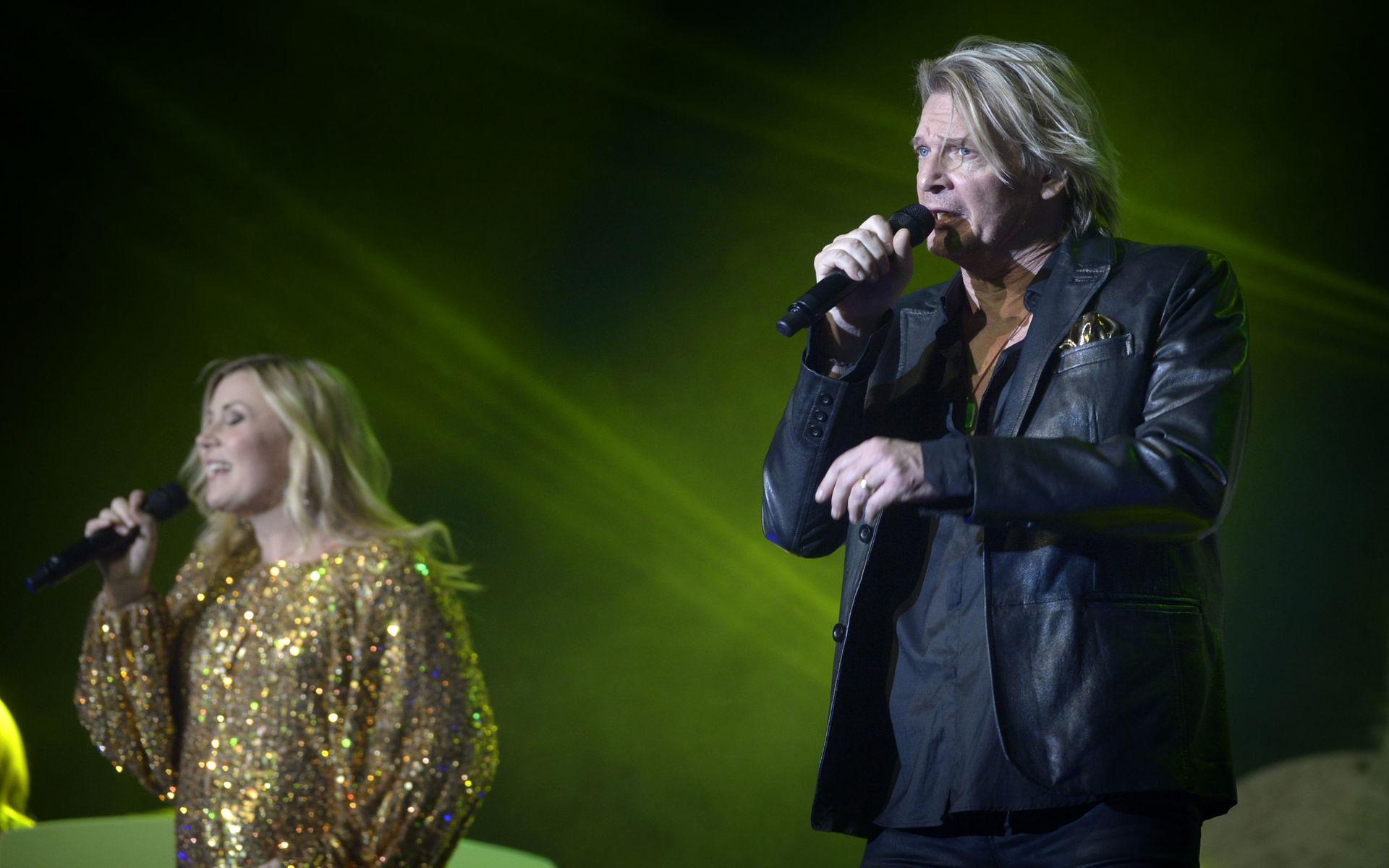 I Varberg i december ingick Tommy Nilsson i showen Christmas Night med Elisa Lindström (bilden), Magnus Carlsson och Sofia Källgren.