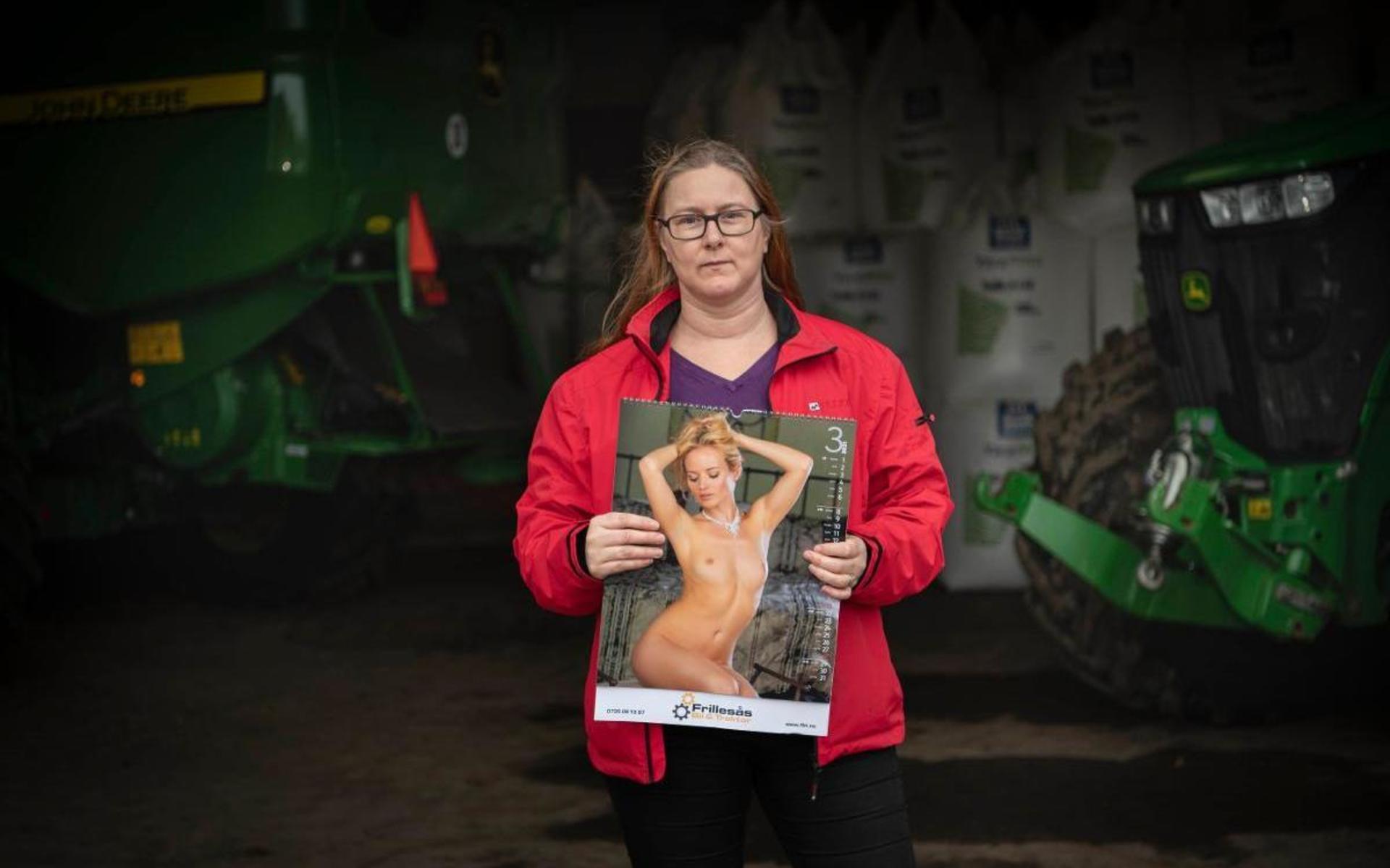 Det blev stor uppståndelse när Helen Gustafsson sågade att företaget Frillesås bil och traktor skickade ut en nakenkalender i december.