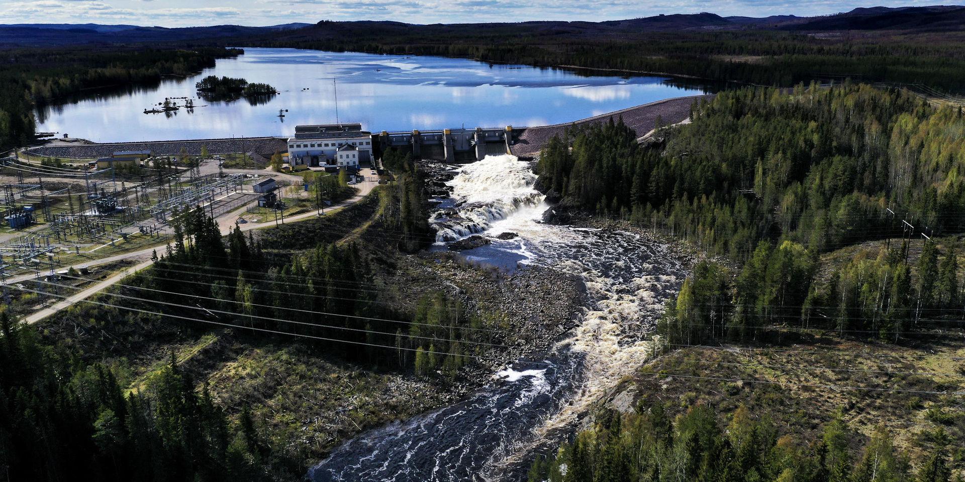 Ingen vill avveckla vattenenergin som redan står för 40 procent av den svenska elproduktionen.