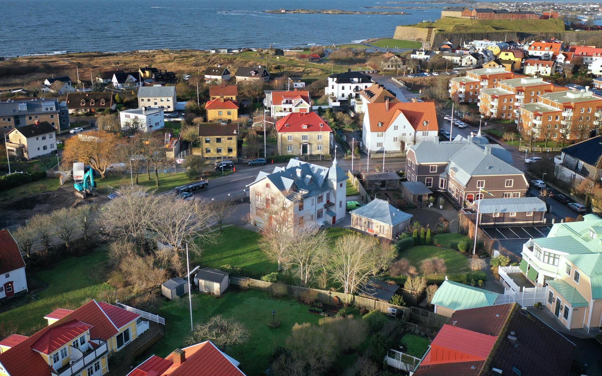 Havsborg ligger i utkanten av det område som brukar kallas Södra Villastaden där bland annat Villa Wäring, Heijlska Villan och Jobsons Villa ingår.