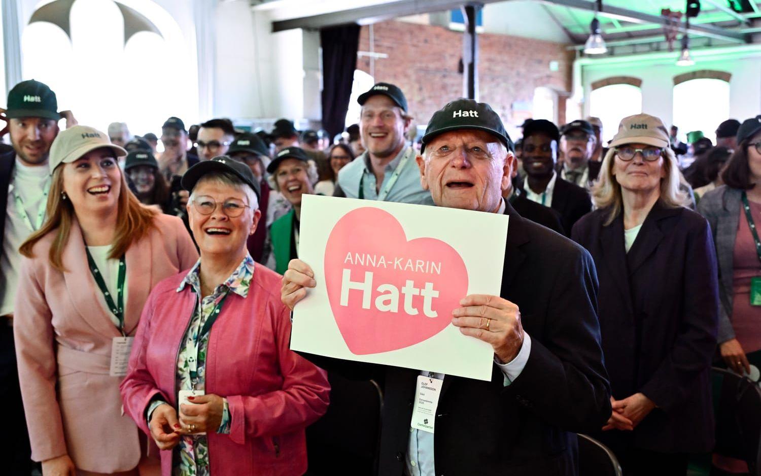 Centerpartiets tidigare partiledare Annie Lööf, Maud Olofsson och Olof Johansson i publikhavet.