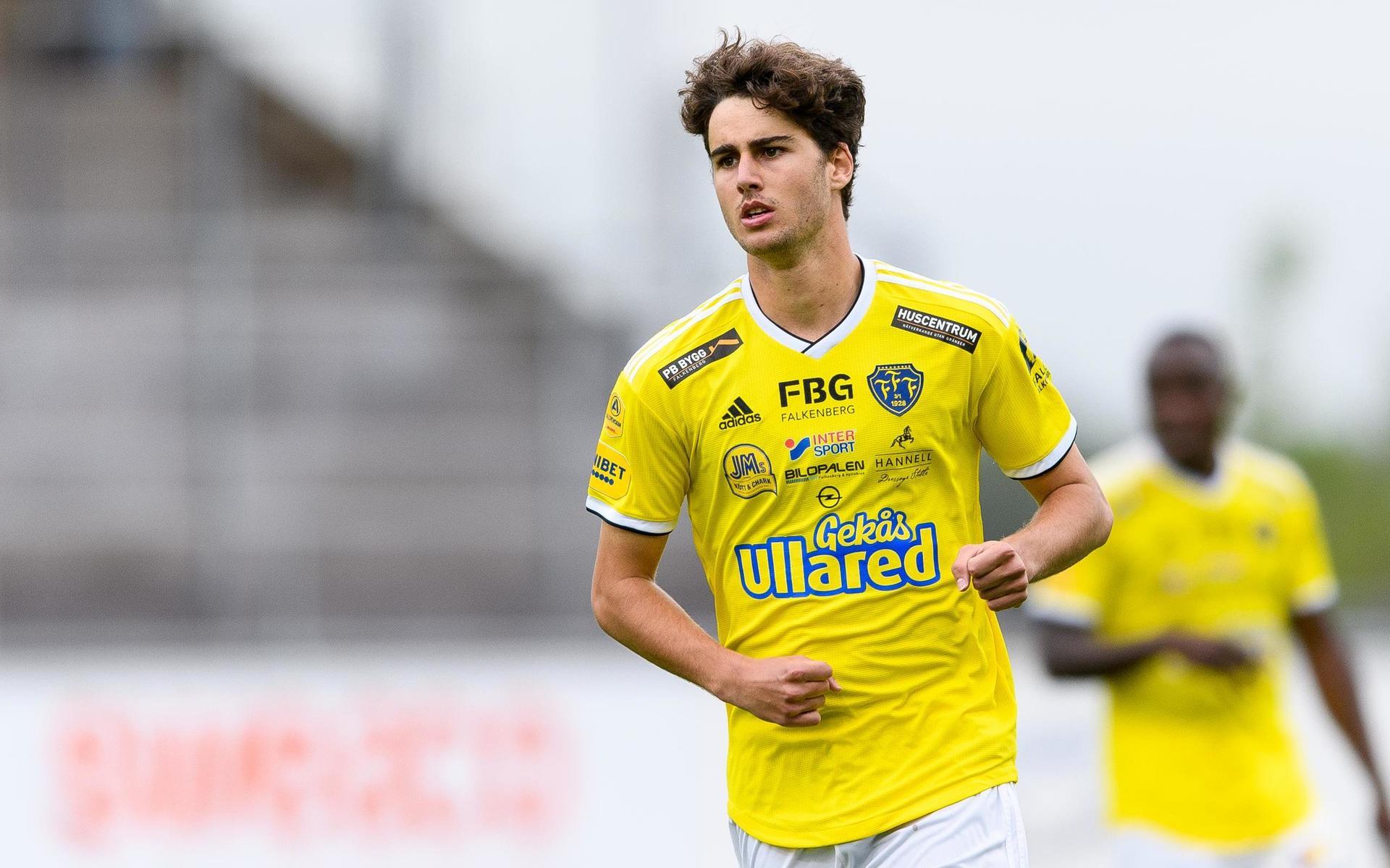 Matthew Garbett fick 27 minuter mot Kalmar och 26 minuter mot Mjällby i Svenska cupen. Uppställningen på lördagens träning talar för att han gör sin första match från start.