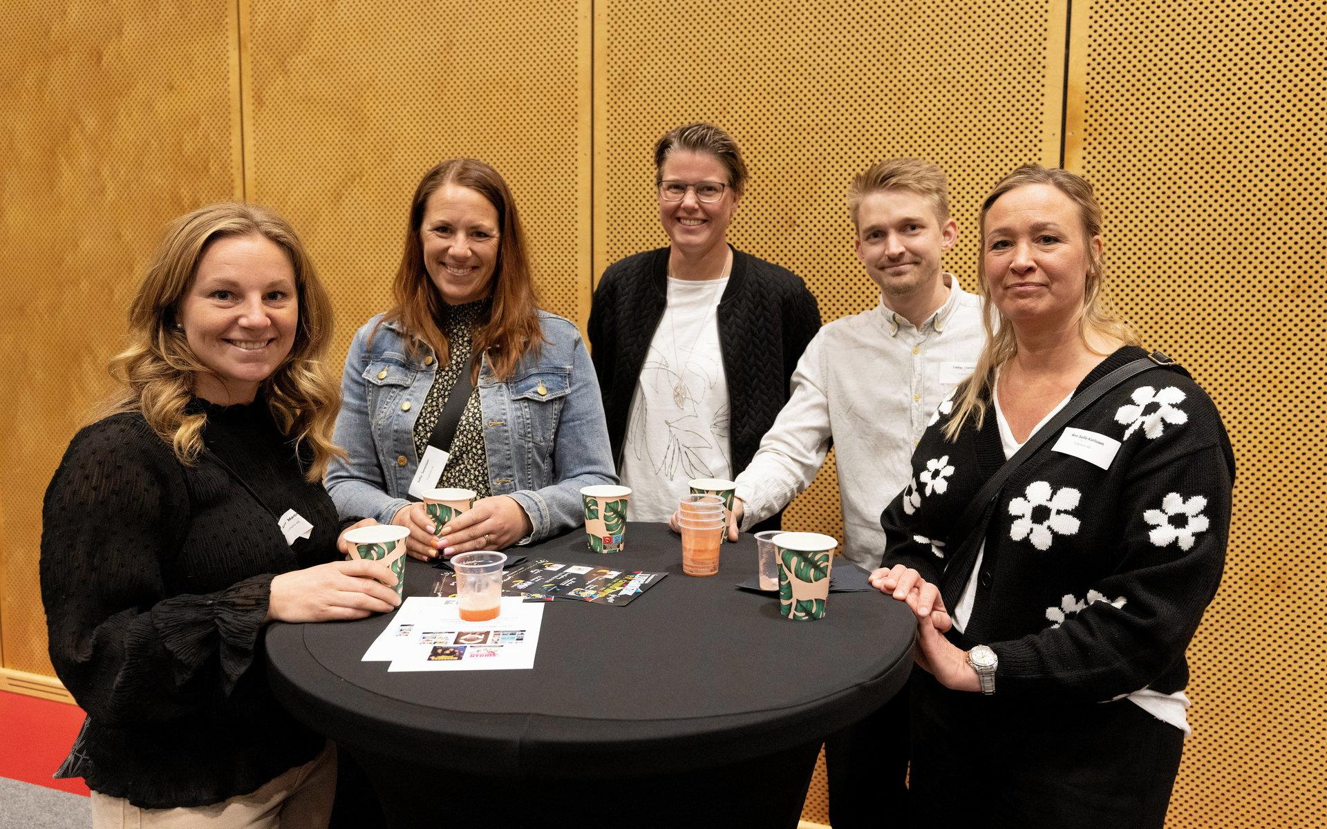 Engelsons är väl representerad. Från vänster: Karin Martin, Sofia Sonersson, Annelie Angel, Tobias Claesson och Ann-Sofie Karlsson.