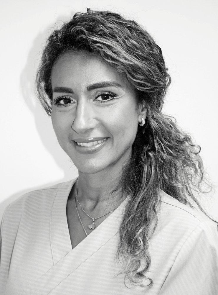 Sarah Nejdet är överläkare inom gynekologi, obstetrik, reproduktionsmedicin och infertilitet på Qvinnolivet i Kungsbacka.