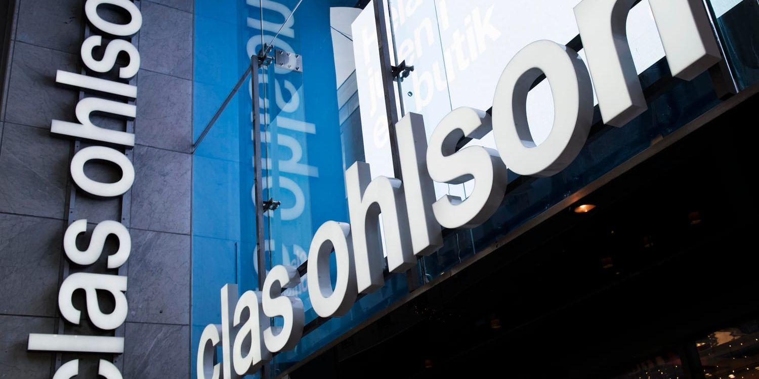 Clas Ohlson köper tio procent av e-handelsaktören Mathem och inleder därmed ett samarbete.