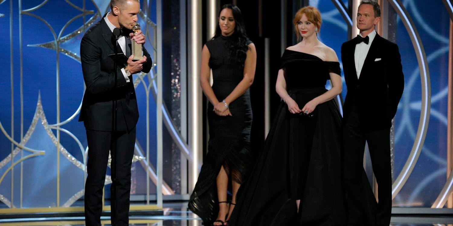 Alexander Skarsgård tar emot sin första Golden Globe, för sin biroll i miniserien "Big little lies".