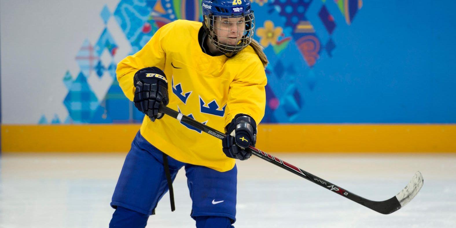 Michelle Löwenhielm i Damkronornas tröja under OS i Sotji 2014.