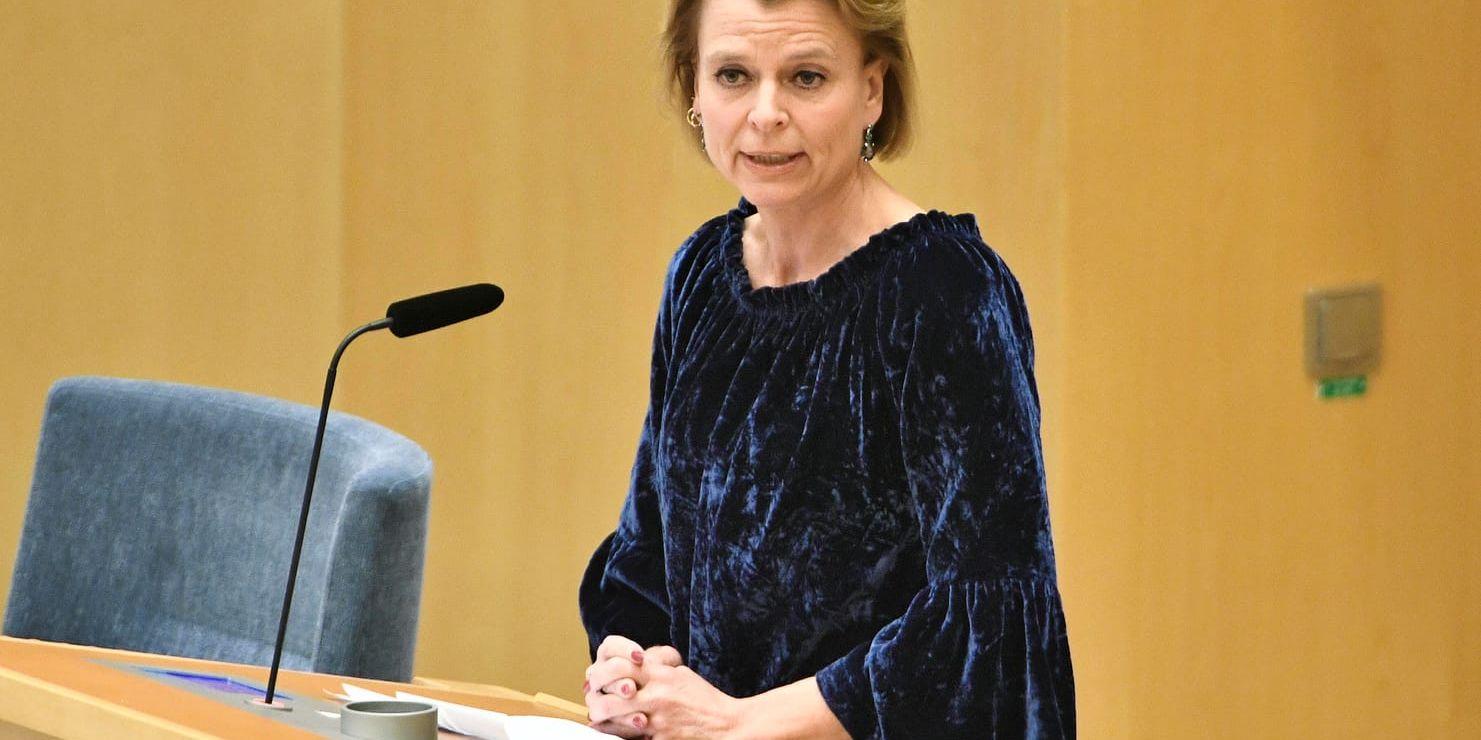 Jämställdhetsminister Åsa Regnér (S) under riksdagsdebatten angående metoo-uppropen.