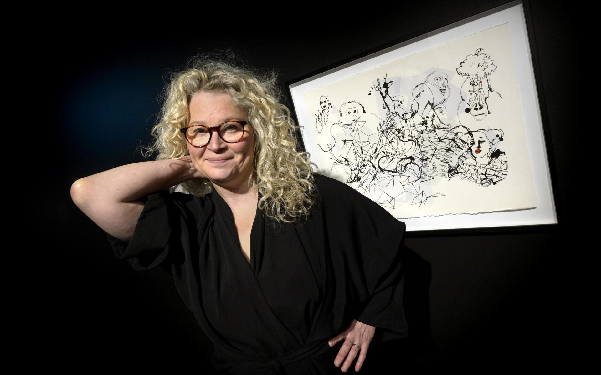 Stina Wirsén är bland annat känd för sina DN-illustrationer och bokserier som &quot;Vem?&quot; och &quot;Brokiga&quot; för små barn.