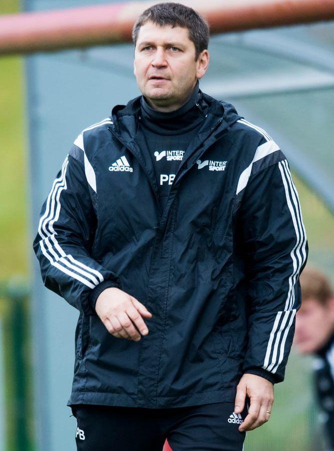 Peter Berta, tränare i Vinbergs IF. Bilder: Bildbyrån