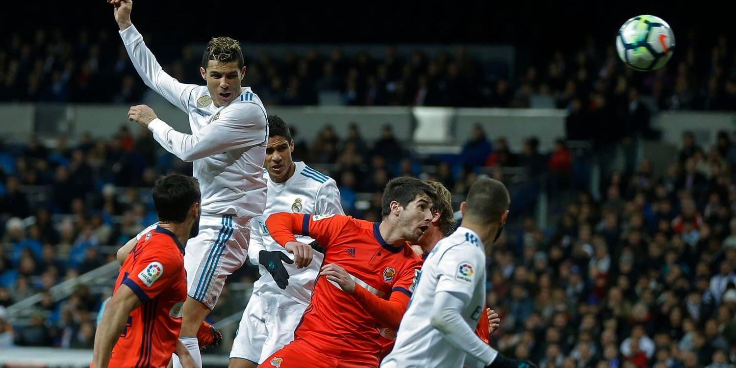 Real Madrids Cristiano Ronaldo gjorde hat trick i matchen mot Real Sociedad.