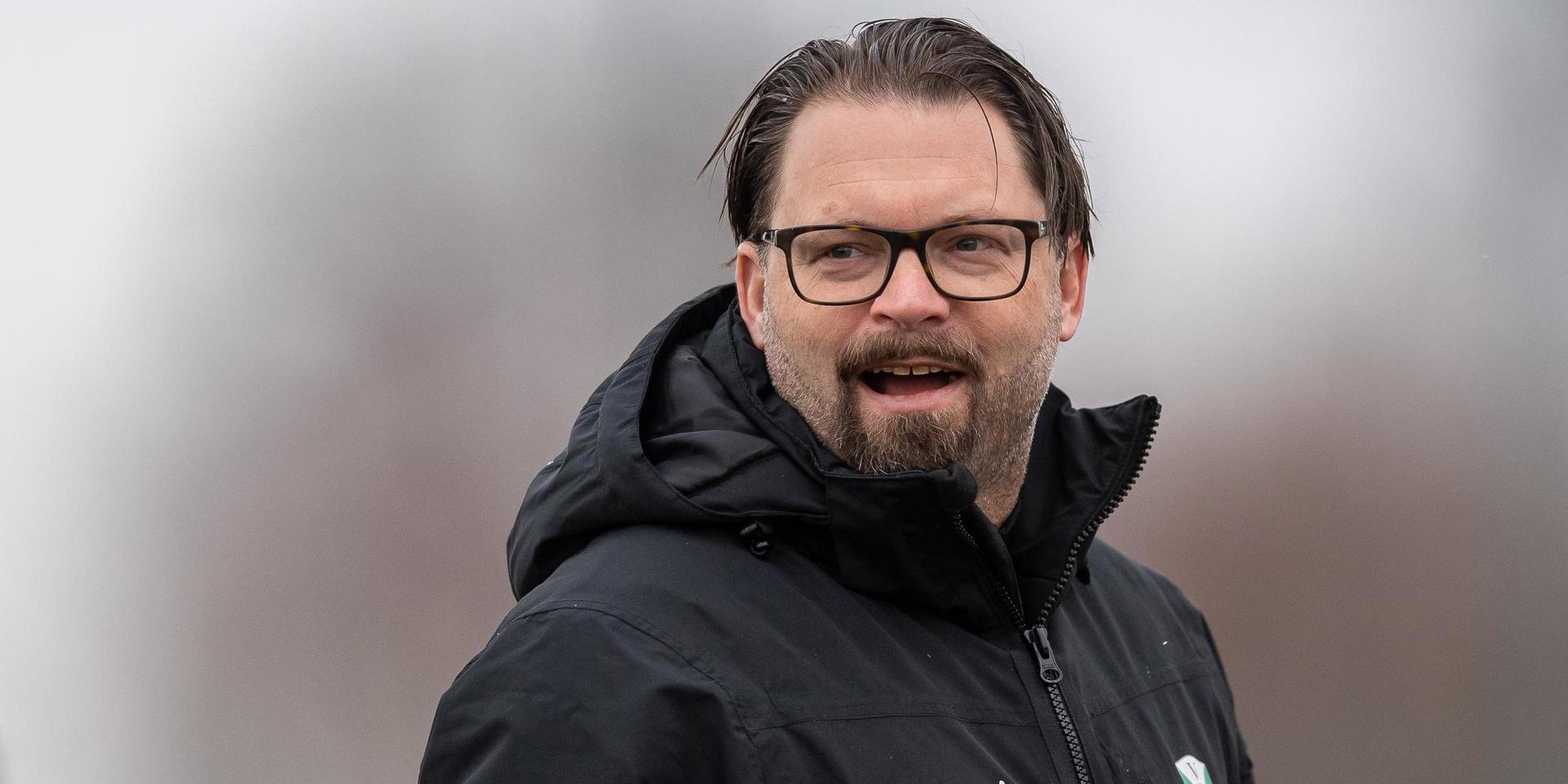Manager Joakim Persson vill inte delge sin taktiska plan inför mötet med Häcken.