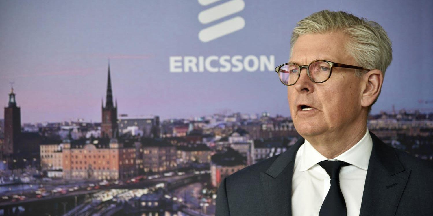 Ericssons vd Börje Ekholm gör sig klar för att möta aktieägarna på onsdagens årsstämma.