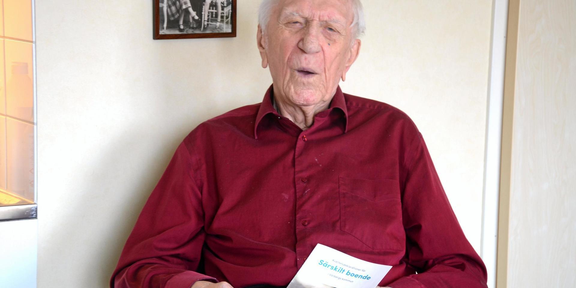 Börje Larö, 97, år har bott på Träslövsvägen 23 sedan i december. Tillvaron på det särskilda boendet har inte blivit som han tänkt sig.