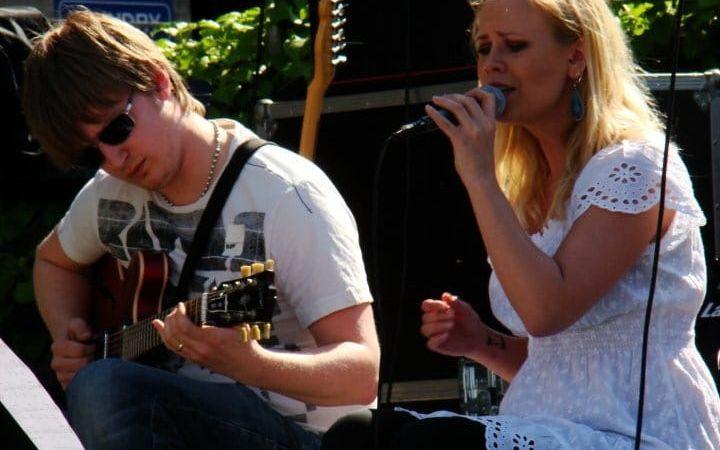 Hannah Svensson och Per Ödberg (som är med på nya skivan) spelade tillsammans i Göteborg 2010.