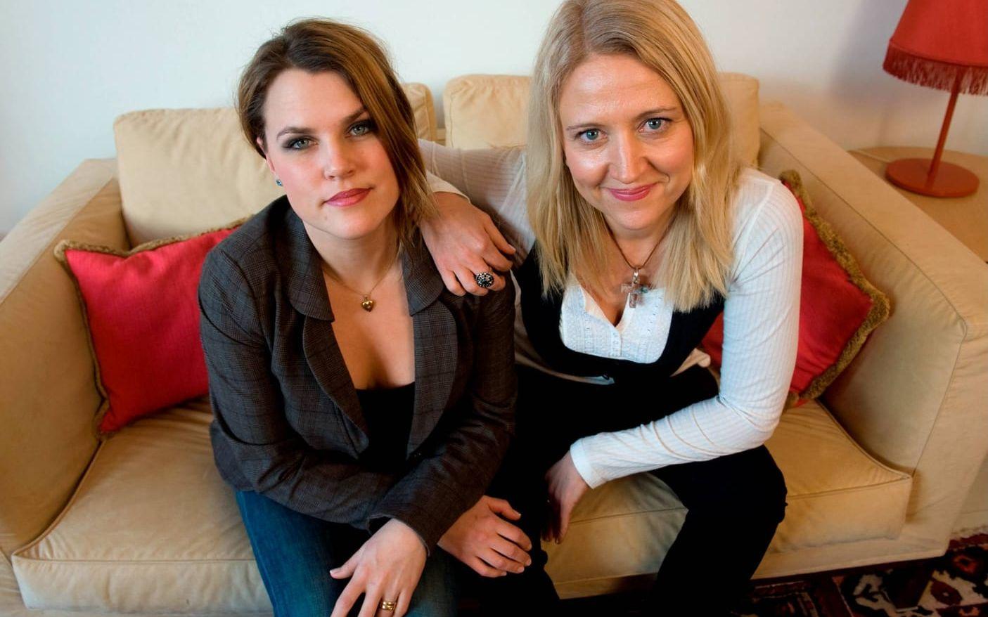 Komikerduon Mia Skäringer och Klara Zimmergren 2009 - aktuella  som "Mia och Klara" på SVT.  Bild:  Fredrik Sandberg
