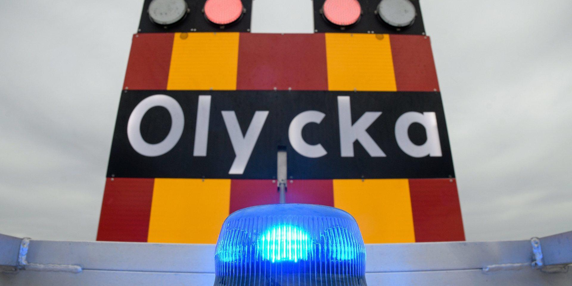ESLÖV 2017-05-05 
Blåljus och en skylt som varnar för olycka på ett av räddningstjänstens fordon. 
Foto: Johan Nilsson / TT / Kod 50090 