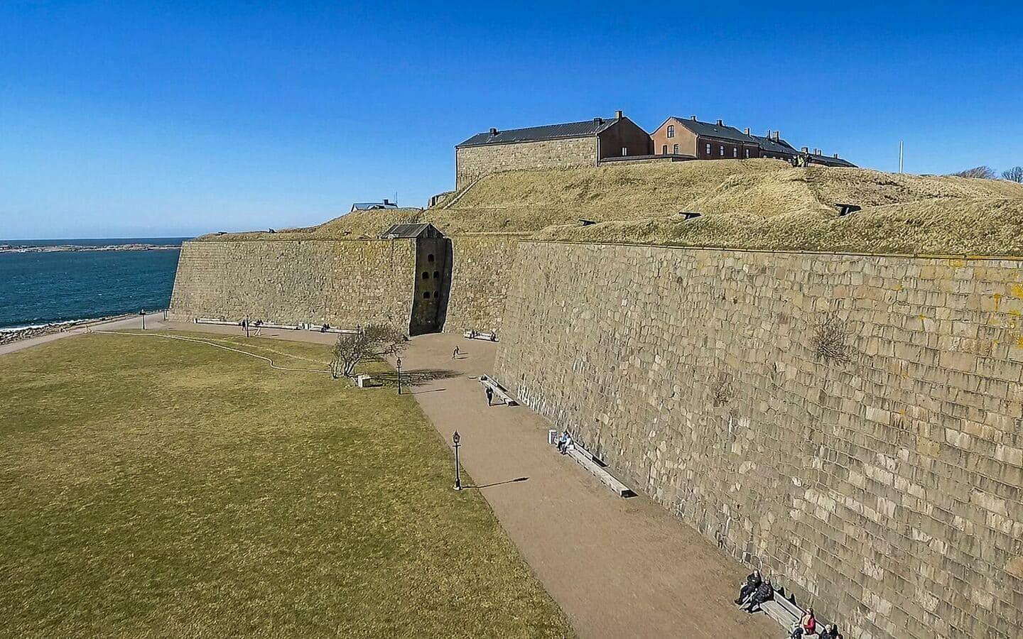 Här vid fästningens västra hörn ägde ett stort slagsmål rum under den tidiga onsdagskvällen.