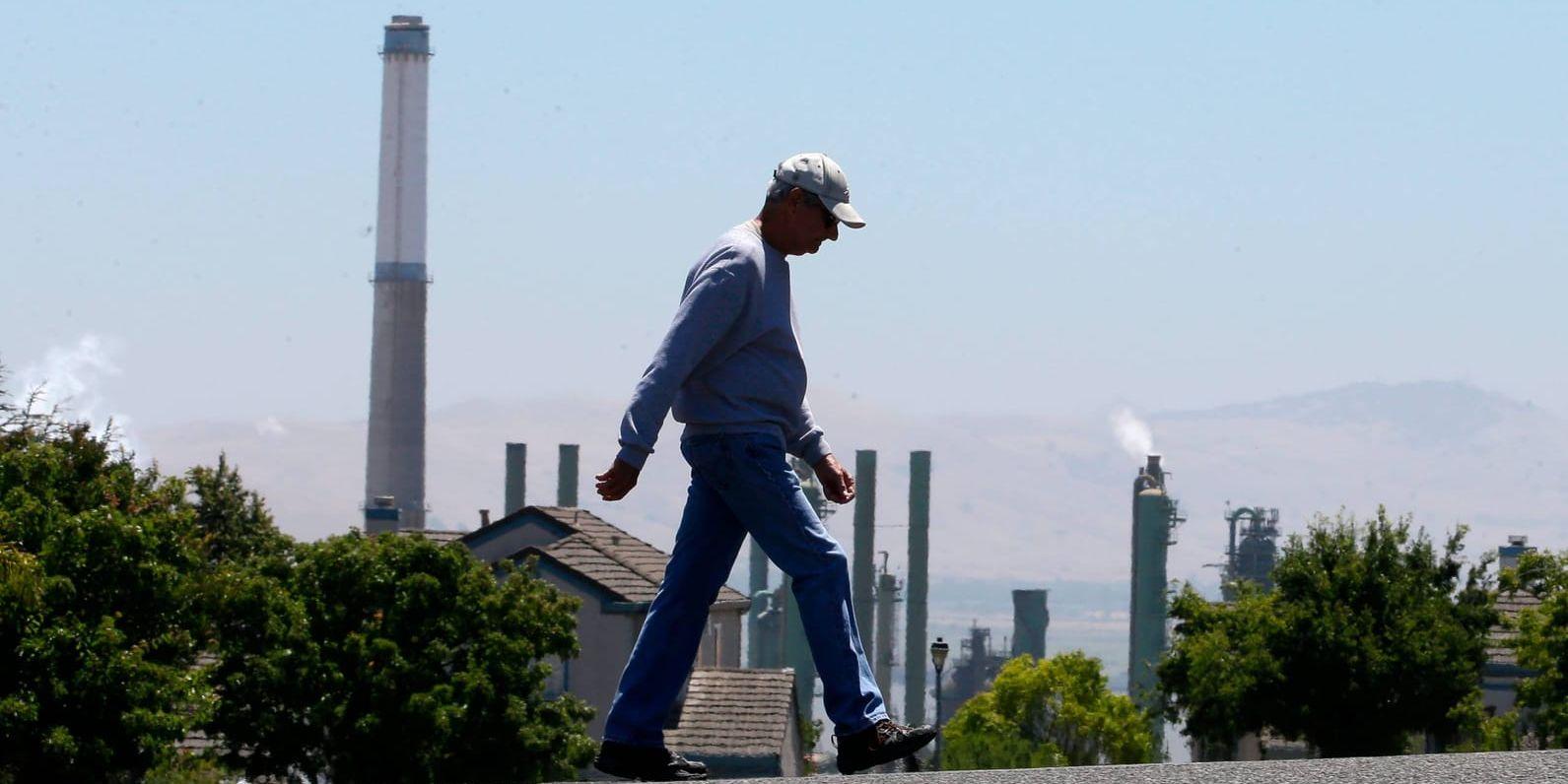 Valero Benicia-raffinaderiet i Kalifornien – en av de miljöbelastande fossilanläggningar som omfattas av handeln med utsläppsrätter.