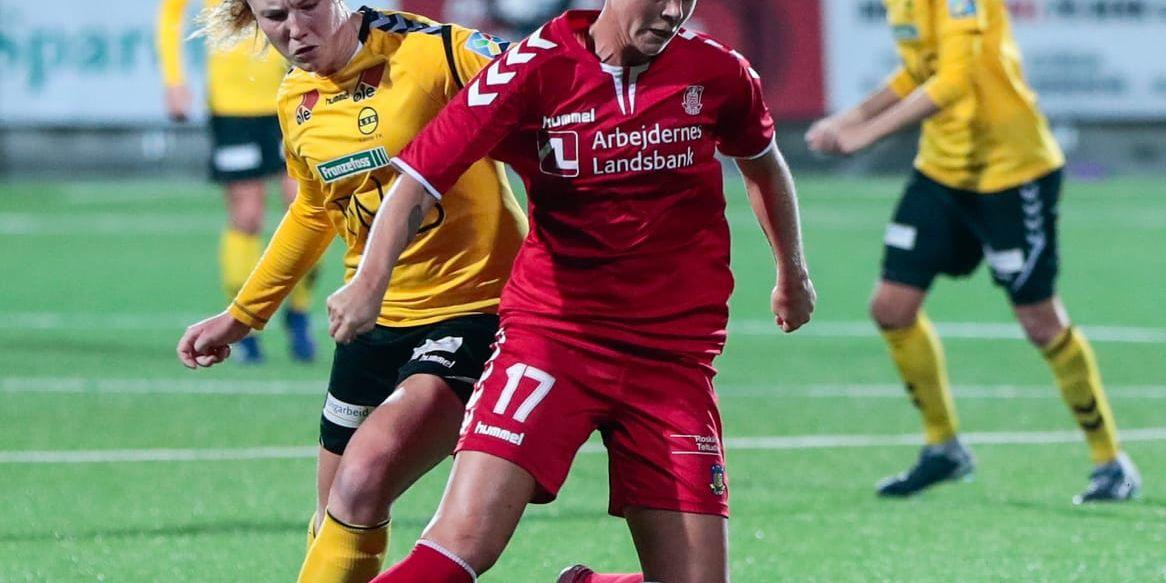 Julie Tavlo-Petersson i rött i samband med en Champions League-match mellan hennes Brøndby och norska Lillestrøm. Arkivbild.