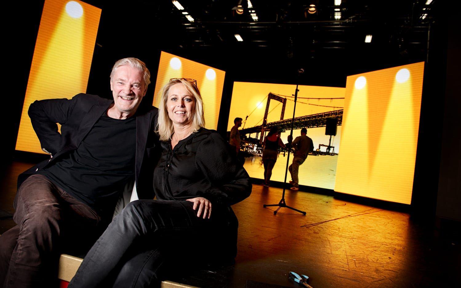 Annika Andersson och Claes Månsson har tidigare spelat mot varandra i "Campa i klaveret" och har premiär på sin andra revy på Lisebergsteatern den 22 september. Bild: Jonas Lindstedt.