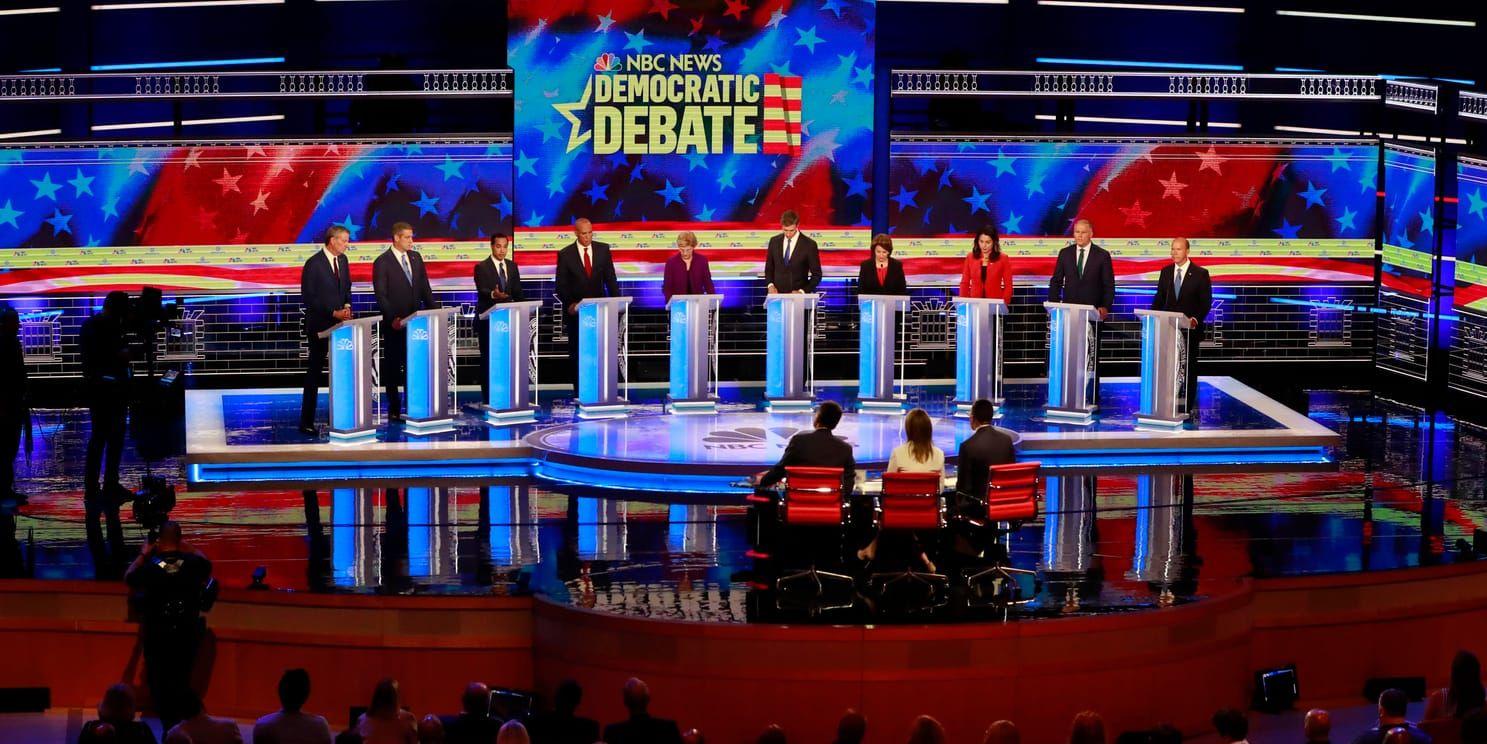 De tio demokraterna som debatterade i Miami.