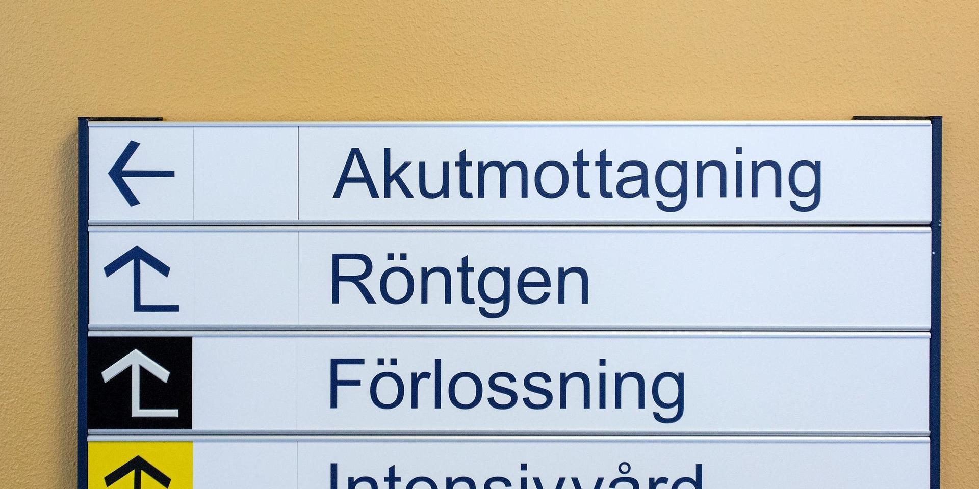 Skylt Varbergs sjukhus Akuten Röntgen Förlossning Intensivvård