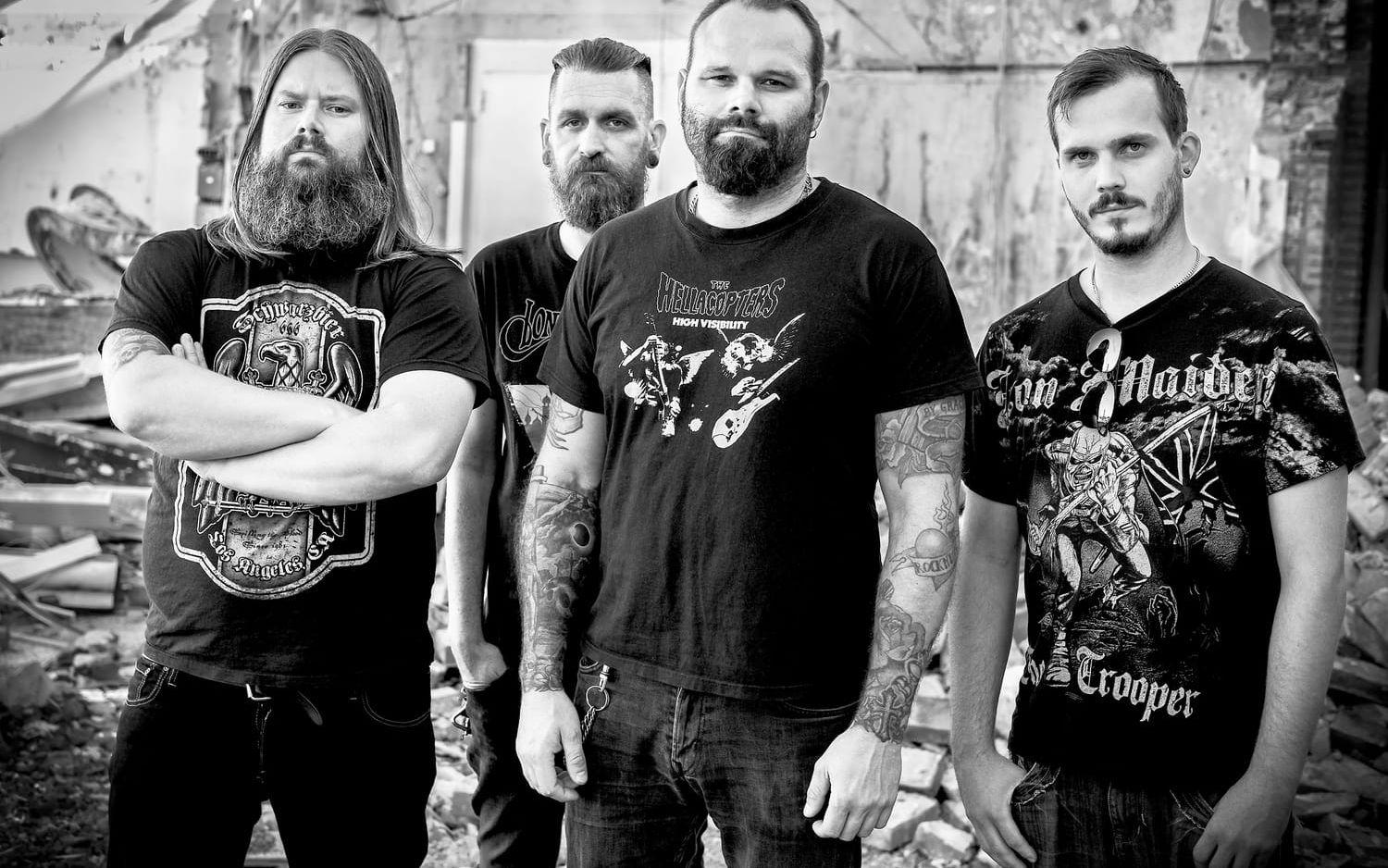 Mattias Lundberg, Christopher Haigh, Mattias Ström och Jonathan Henricsson i Odessia intar Backstage för att leverera West Coast Stoner Metal. Pressbild