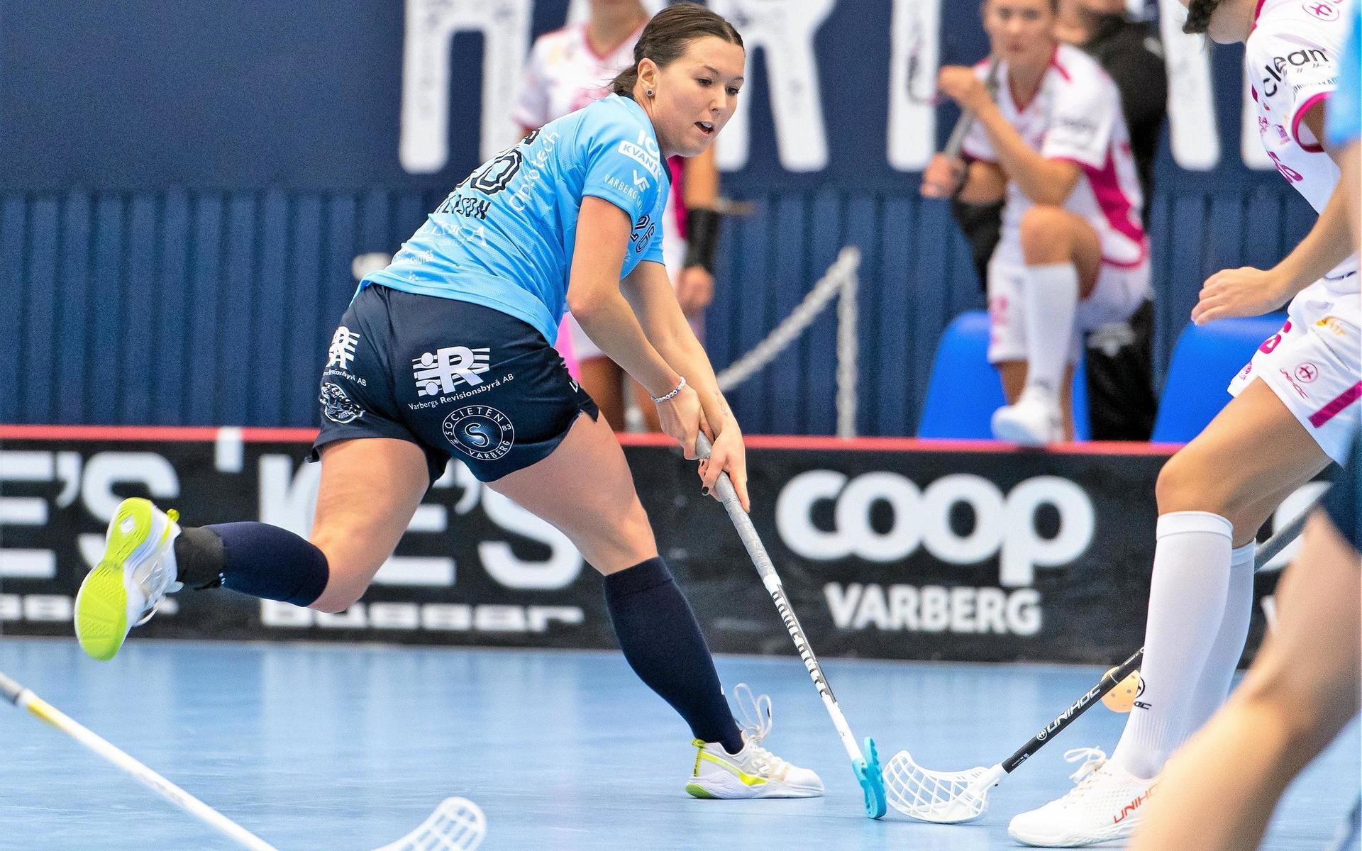 Sofie Karlsson gjorde comeback efter skada och spelade halva matchen. 