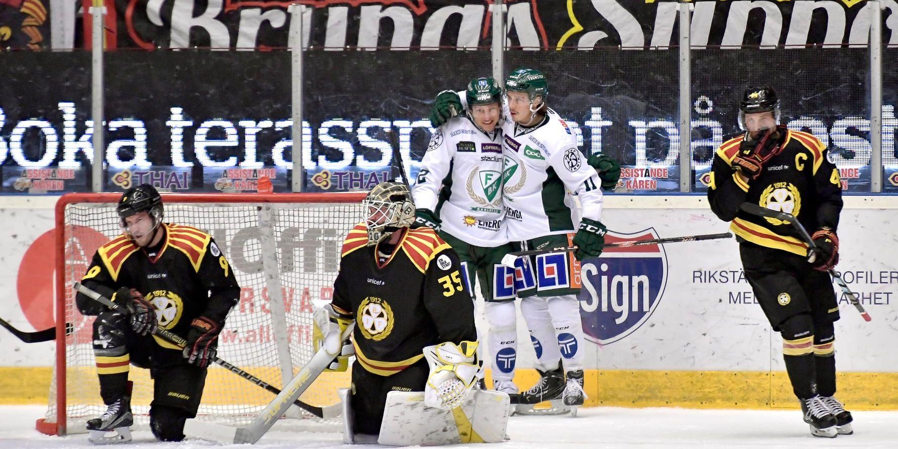 Brynäs och Färjestad får varsin spelare avstängda i fem matcher på grund av huvudtacklingar i gårdagens match.