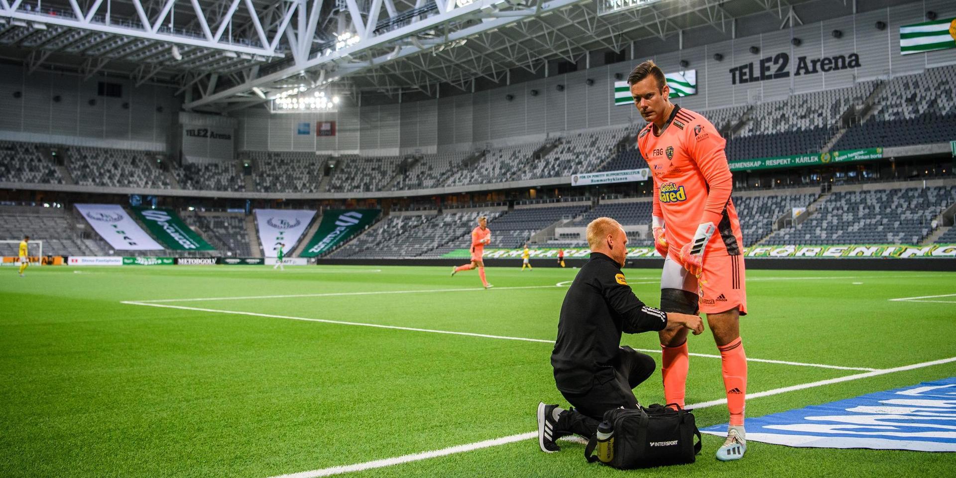 Falkenberg FF:s målvakt Viktor Norling byttes ut i matchminut 69 mot Hammarby IF.