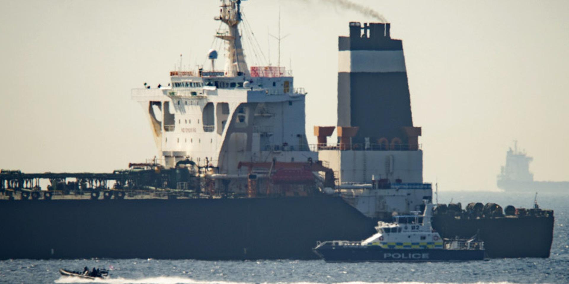 Iranska oljetankern Grace 1 för ankar vid det brittiska territoriet Gibraltar. 