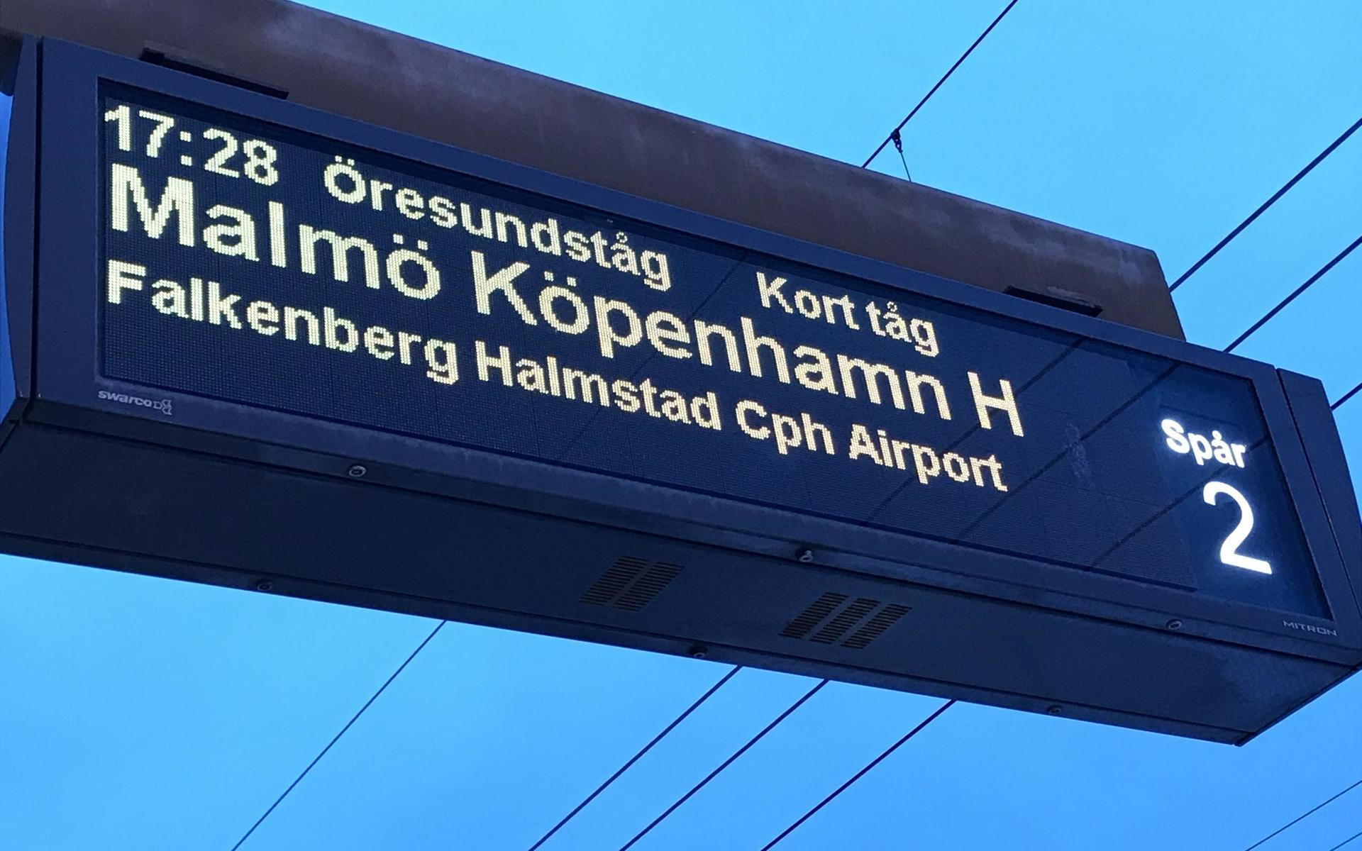 Tågresenärer från järnvägsstationen i Varberg fick åka med kort tåg under rusningstid den 18 februari. 