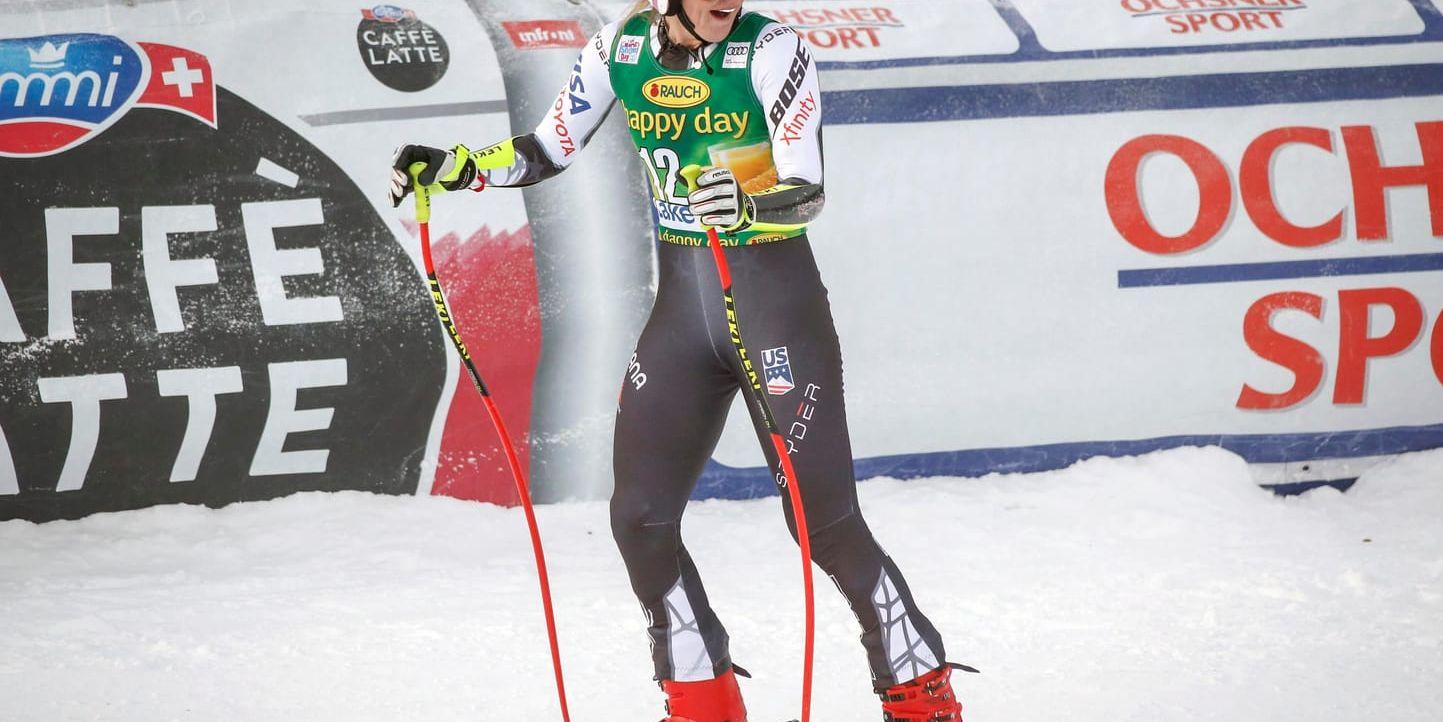 Mikaela Shiffrin, USA, efter sitt segeråk i damernas super-G-tävling i Lake Louise.