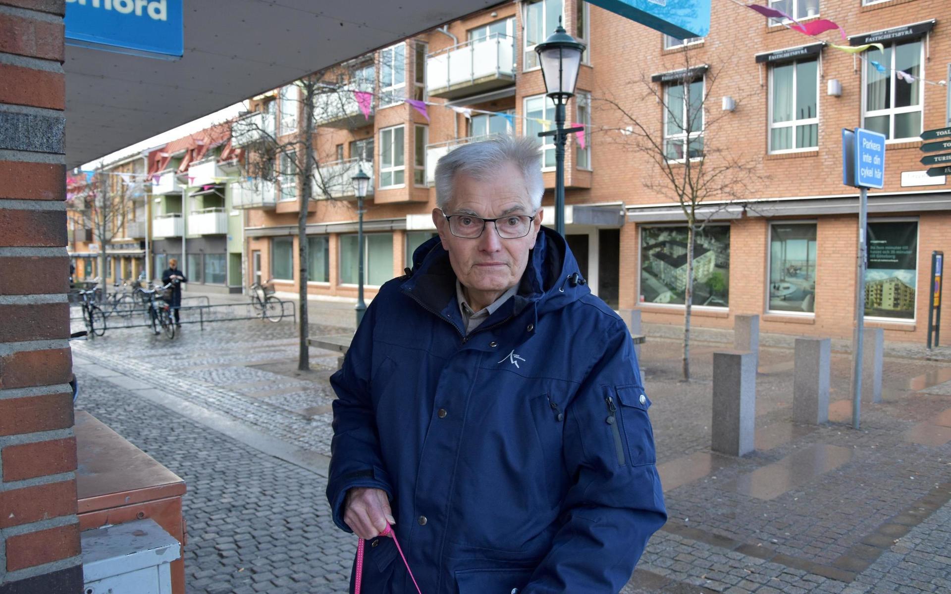 Bengt-Göran Nylander ska fira med sin son som är på besök från Örebro.